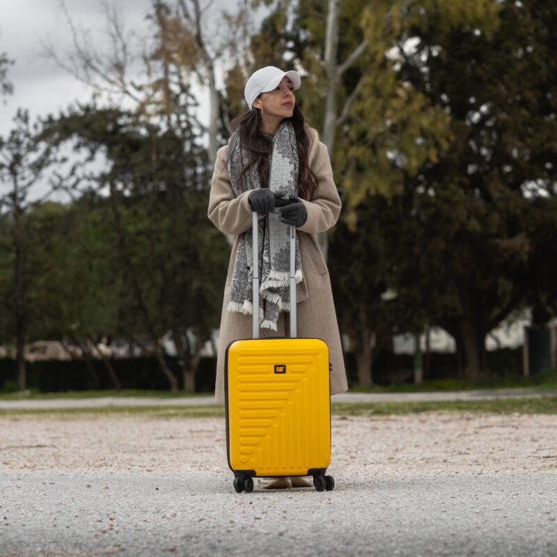 Βαλίτσα καμπίνας ταξιδιού σκληρή κίτρινη